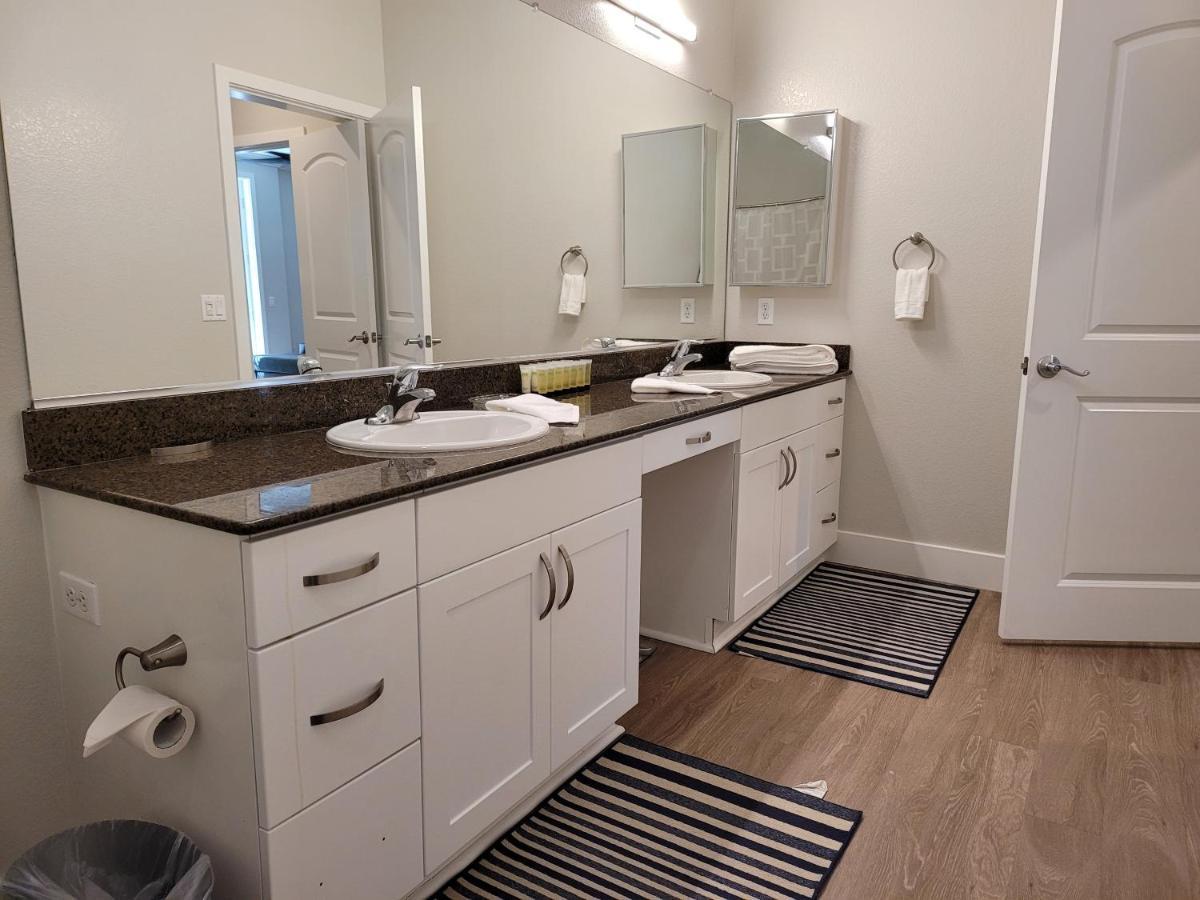 Amazing Vacation & Shopping In San Diego 2 Suits And 3 Bath Fb1 Bagian luar foto